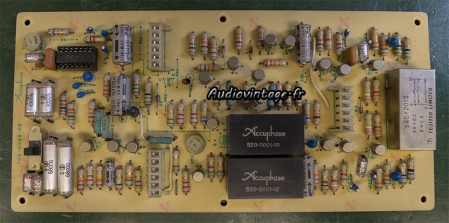 Accuphase T-101