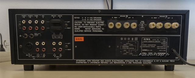 Aiwa AA-8700E : connectique.