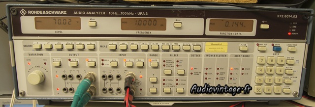 Akai AA-940