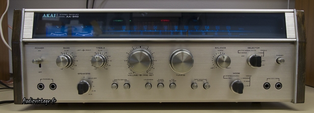 Akai AA-940