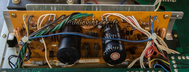 Akai AM-2200 : circuit principal révisé.