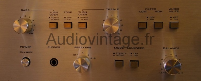 Akai AM-2400