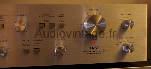 Akai AM-2400