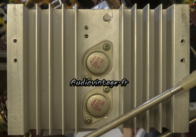 Akai AM-2600