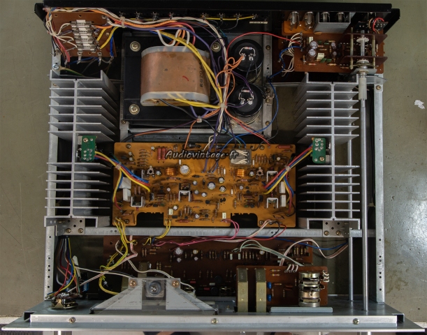 Akai AM-2800 : terminé