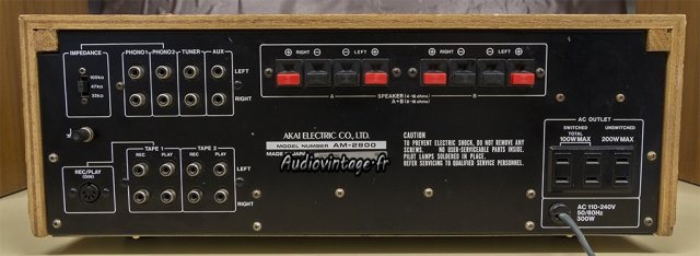 Akai AM-2800