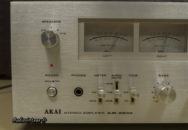 Akai AM-2800