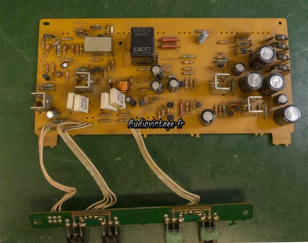 Akai AM-2850