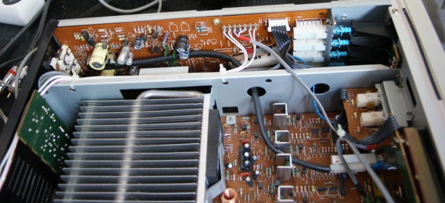 Akai AM-U41