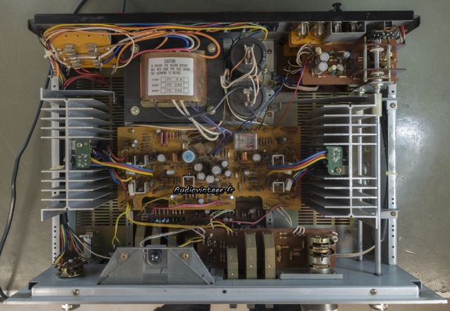 Akai AM-2600 : à son arrivée.