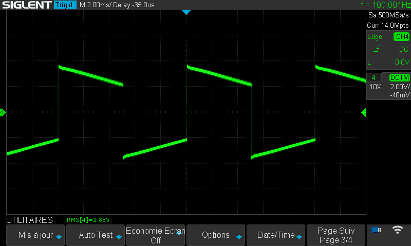 Akai AM-2600 : signal-carre-a-100hz