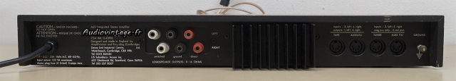 A&R Cambridge A60 : connectique.