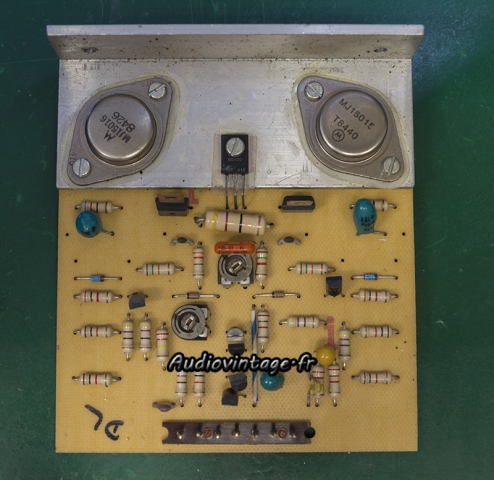 Audioanalyse A9 :  circuit driver à réviser.