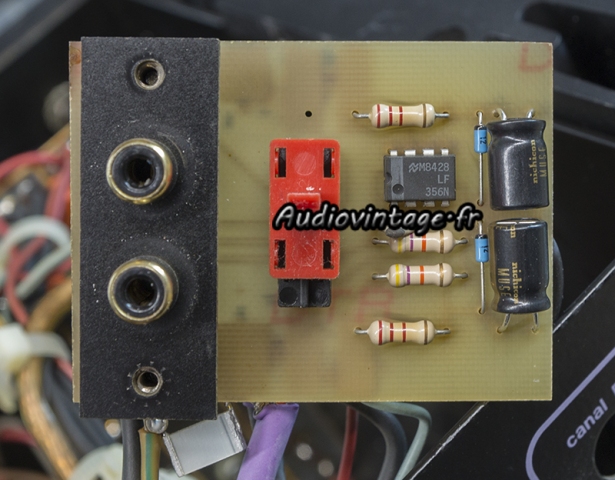 Audioanalyse A9 : condensateurs chimiques remplacés.
