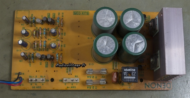 Denon PRA-2000Z : alimentation révisée.