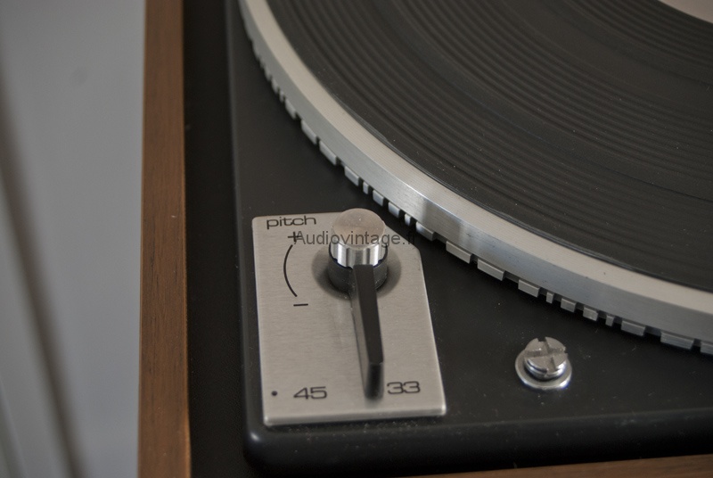 Dual 1249 Présentation - Audio Acoustique, platine vinyle