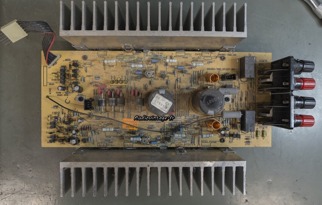 Grundig V2 : circuit principal à revoir.