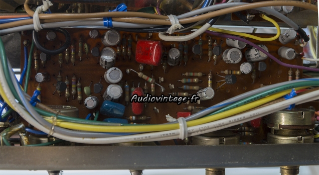 Harman Kardon 930 : circuit de tonalité à réviser.