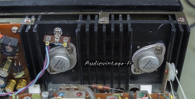 Harman Kardon 930 : micas neufs et graisse fraiche.