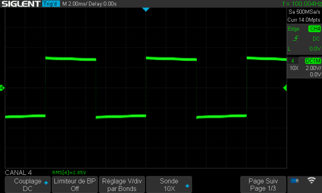 Harman Kardon 930 : signal-carre-a-100hz