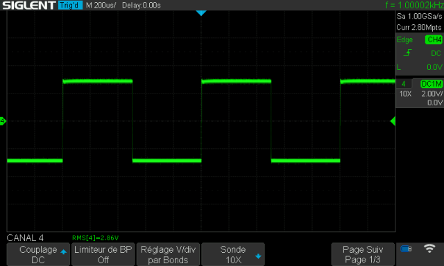 Harman Kardon 930 : signal-carre-a-1khz