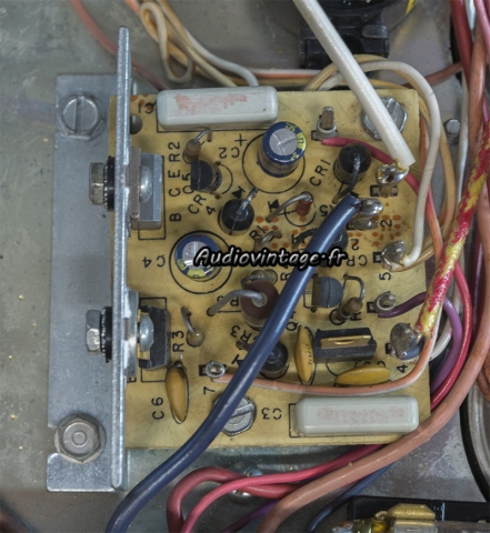 Harman Kardon TA600 : alimentation révisée.