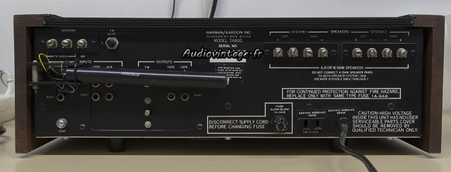 Harman Kardon TA600 : connectique.