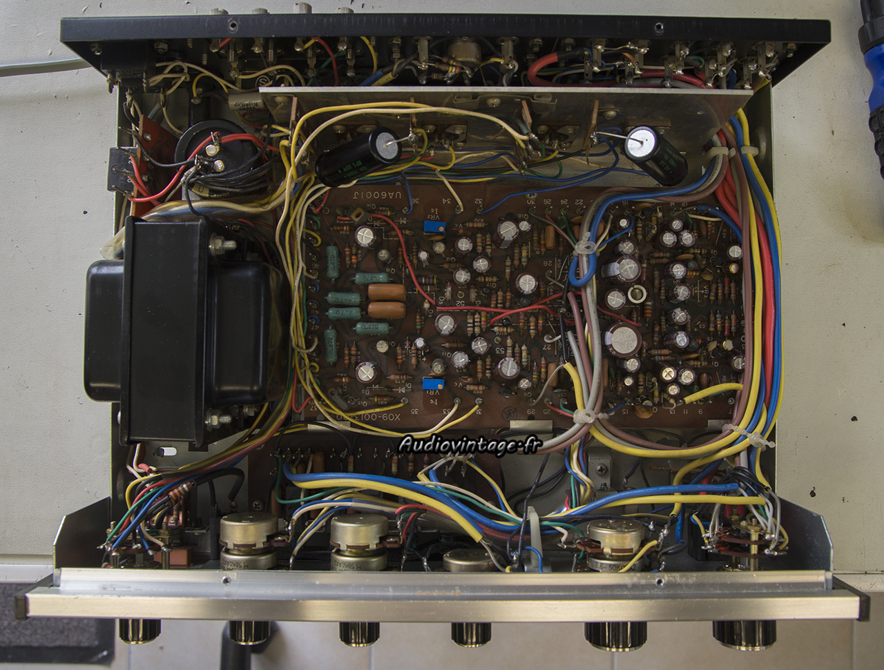 Kenwood KA4002 Audiovintage