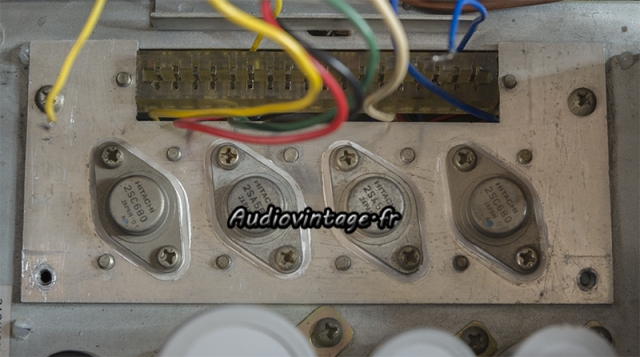 Kenwood KA-6000 : micas neufs et graisse fraîche.