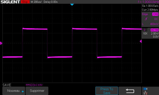 Kenwood KA-8100 : signal-carre-a-1khz