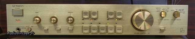 Luxman C-03