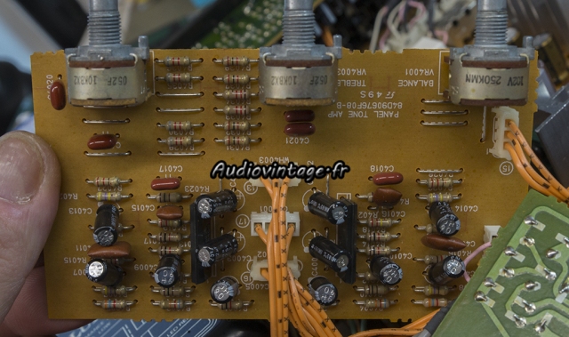 Luxman C-03B : circuit de tonalité avant révision.