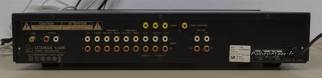 Luxman C-03B : connectique.