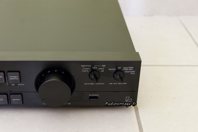 Luxman C-03B