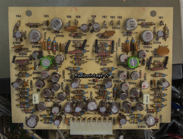 Luxman C-1000 : étage phono révisé.