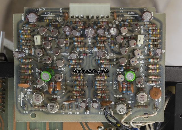 Luxman C-1000 : étage phono révisé.