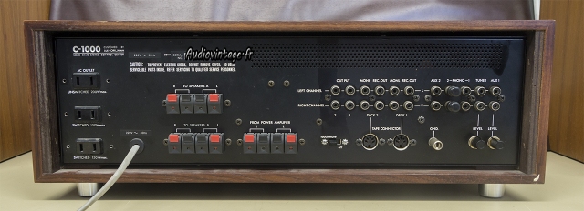 Luxman C-1000