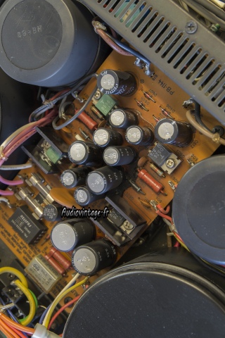 Luxman L-10