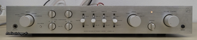 Luxman L-10 : pas bien haut mais complet.