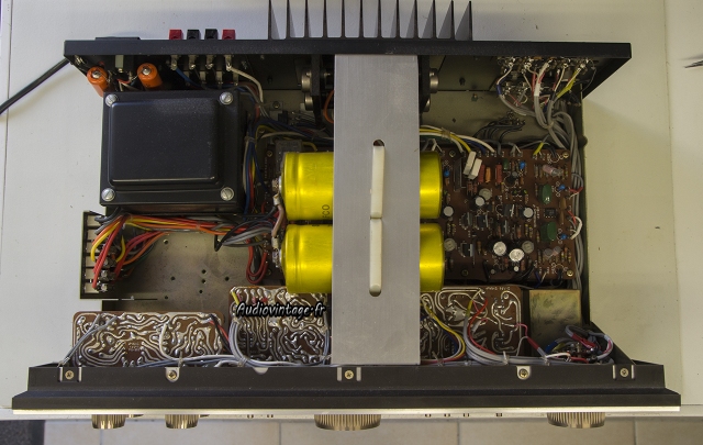 Luxman L-80V