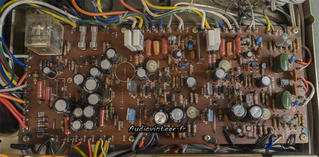 Luxman L-81 : circuit principal à réviser.