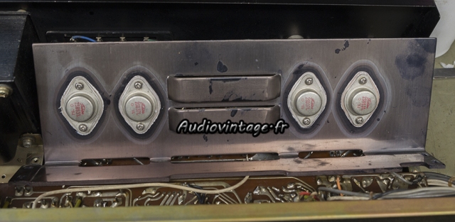 Luxman L-30 : micas neufs, graisse fraiche.
