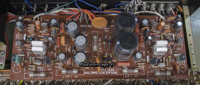 Luxman L-30 : circuit principal à réviser.