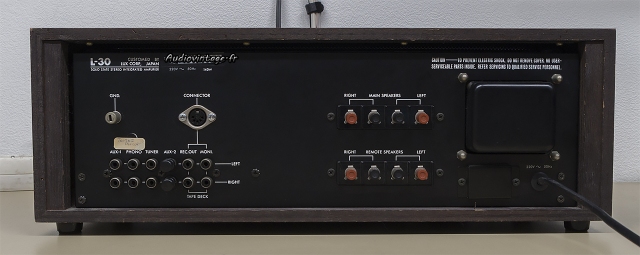 Luxman L-30 : connectique.