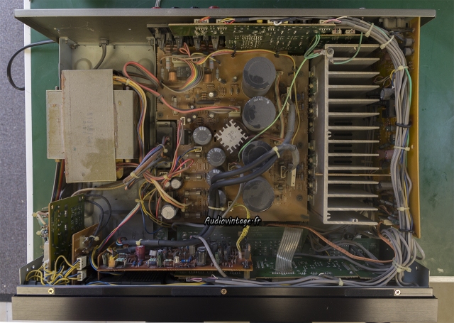 Luxman LV-105U