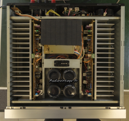 Luxman M-03