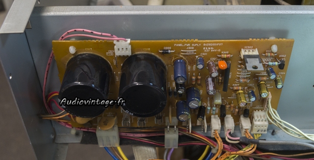 Luxman M-03 : circuit alimentation/protection révisé.