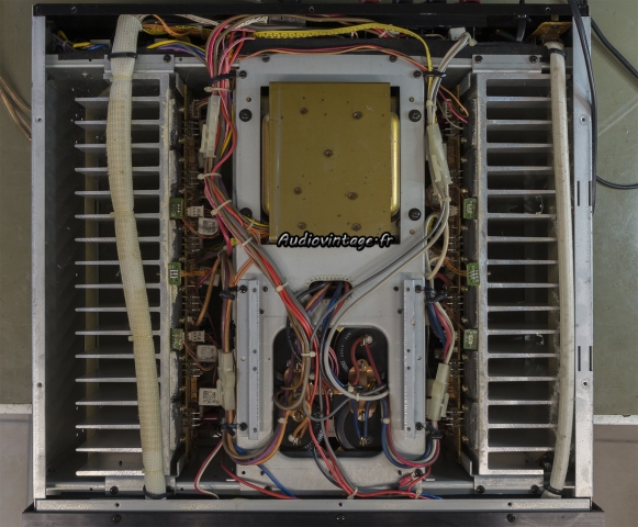 Luxman M-03B : à son arrivée.