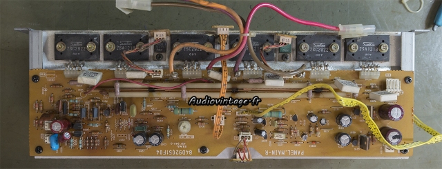 Luxman M-03B : canal droit en panne.