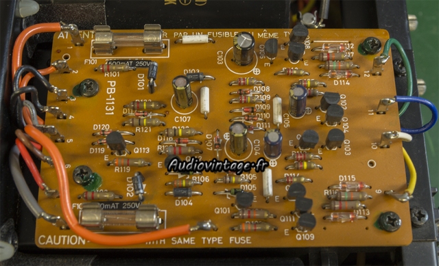 Luxman M-12